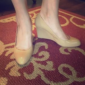 Coach Nude patent leather wedge pumps Rileigh